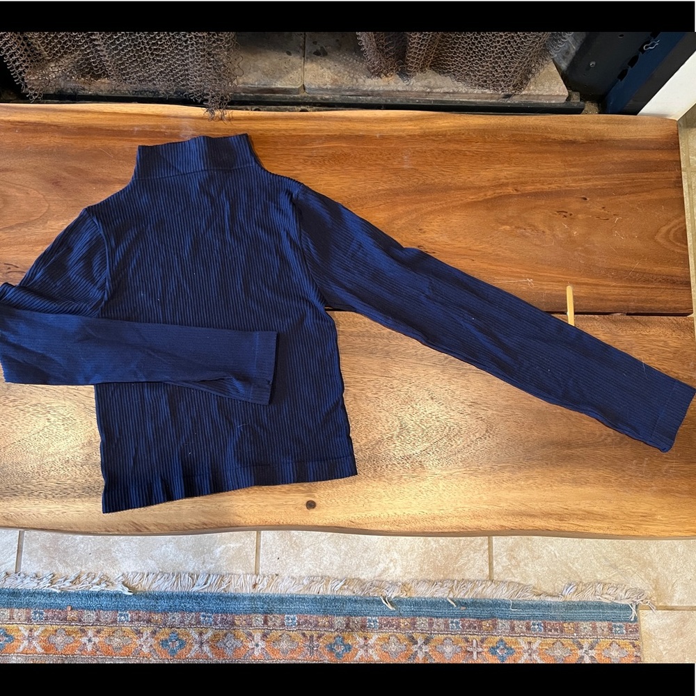 Navy blue, ribbed crop top turtle neck